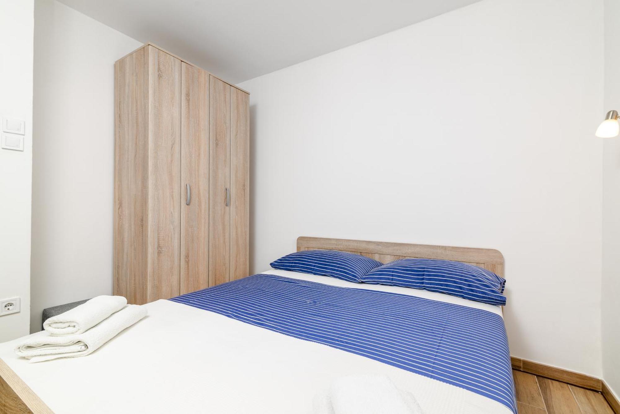 Apartments With A Parking Space Premantura, Medulin - 2228 客房 照片